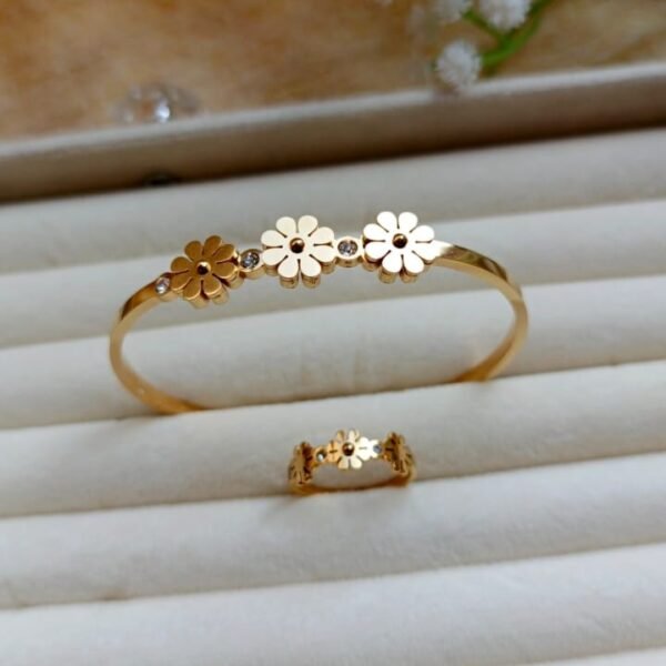 MHFB-10-Flower Bracelet with Diamond Accents